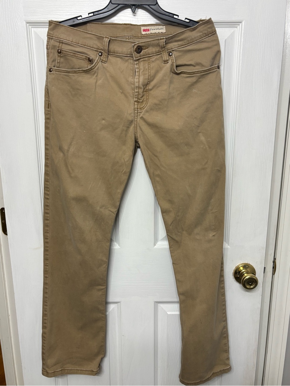Levi's Slim Straight Jeans in Tan